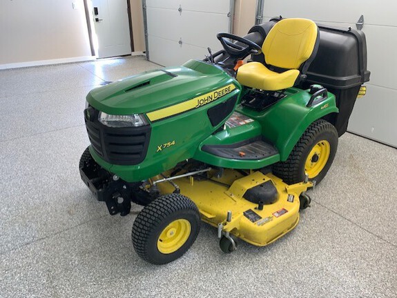 2018 John Deere X754 Garden Tractor