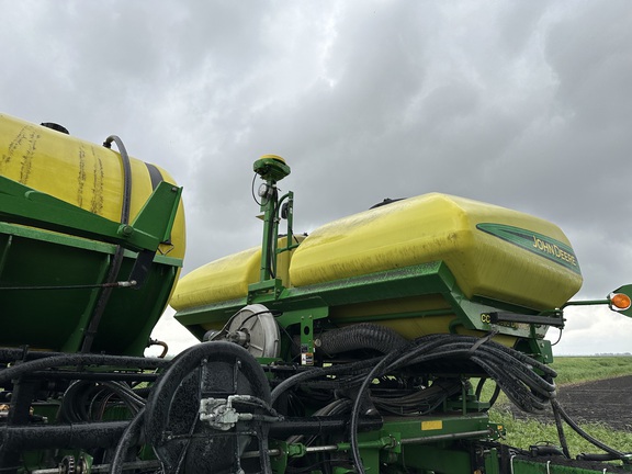 2009 John Deere DB44 Planter