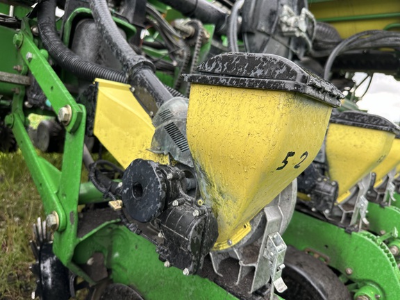 2009 John Deere DB44 Planter