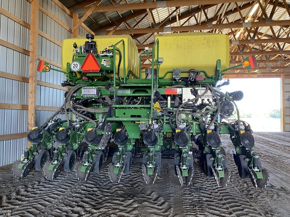 2022 John Deere DB44 Planter