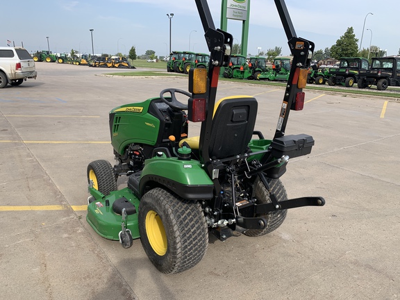 2022 John Deere 1023E Tractor Compact