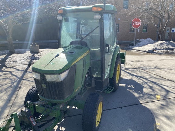 2016 John Deere 3033R Tractor Compact