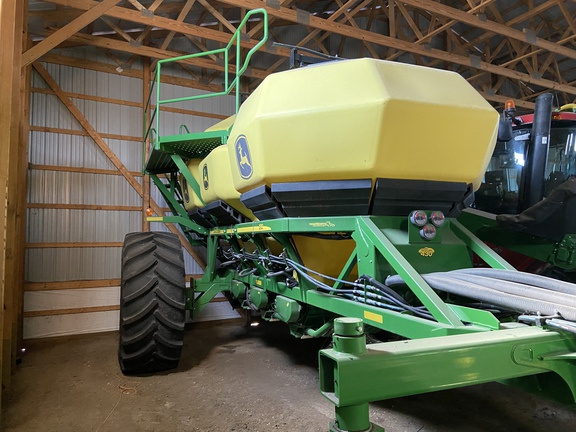 2023 John Deere N560 Air Seeder