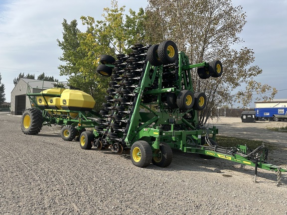 2023 John Deere N560 Air Seeder