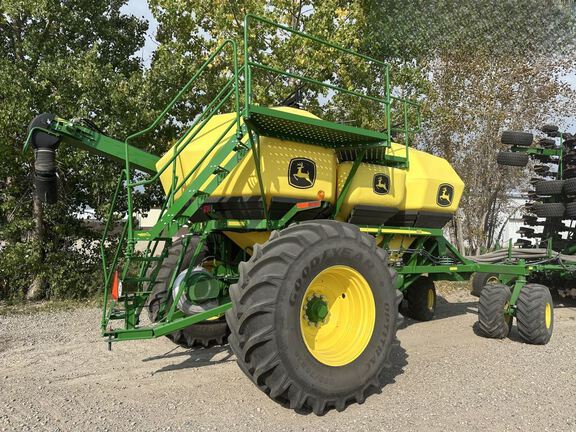 2023 John Deere N560 Air Seeder
