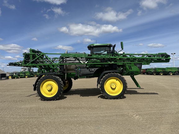 2023 John Deere 410R Sprayer/High Clearance