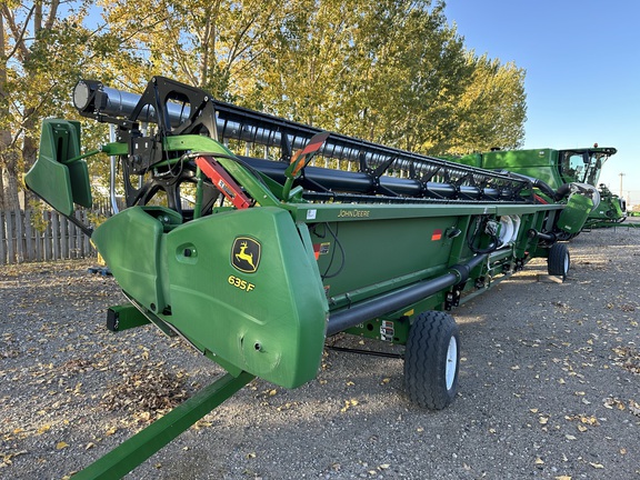 2021 John Deere 635F Header Combine