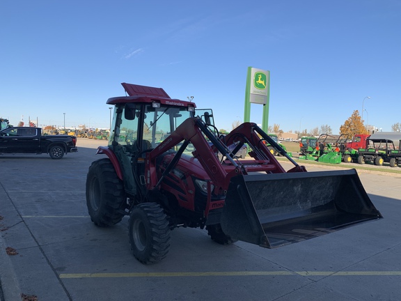 2018 Mahindra 2555 Tractor