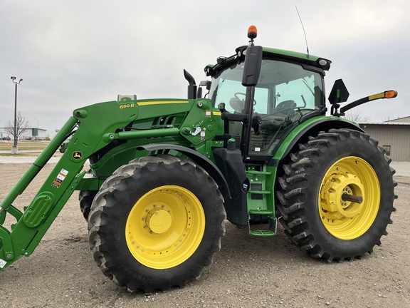 2017 John Deere 6175R Tractor