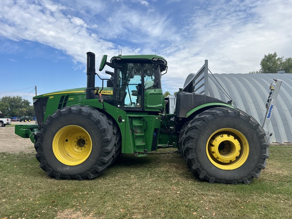 2022 John Deere 9R 540 Tractor 4WD