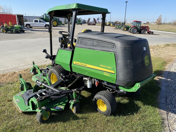 2015 John Deere 1600 Mower/Front Deck