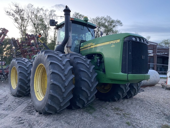 2004 John Deere 9420 Tractor 4WD