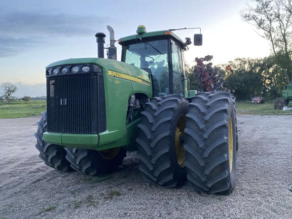 2004 John Deere 9420 Tractor 4WD