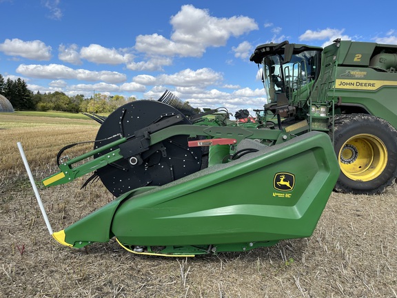 2022 John Deere HD45F Header Combine