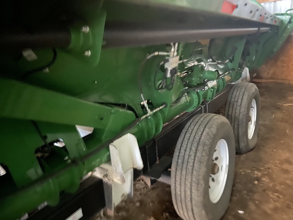 2019 John Deere 745FD Header Combine