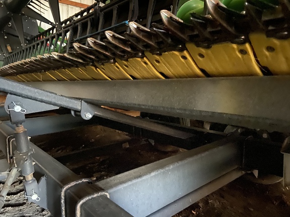 2019 John Deere 745FD Header Combine