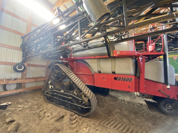 2012 Unverferth TA1600 Sprayer