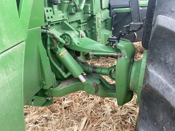 2011 John Deere 8335R Tractor