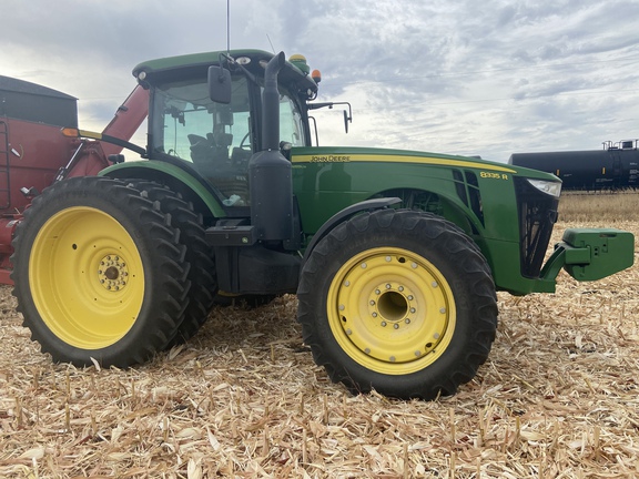 2011 John Deere 8335R Tractor