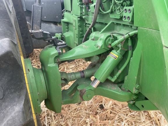 2011 John Deere 8335R Tractor