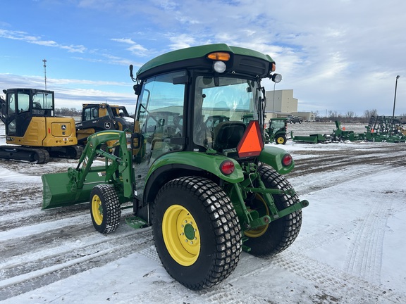 2016 John Deere 3033R Tractor Compact