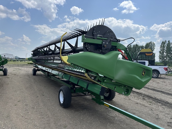 2024 John Deere RD40F Header Combine