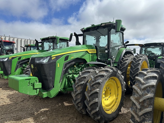 2023 John Deere 8R 370 Tractor