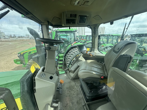 2023 John Deere 8R 370 Tractor