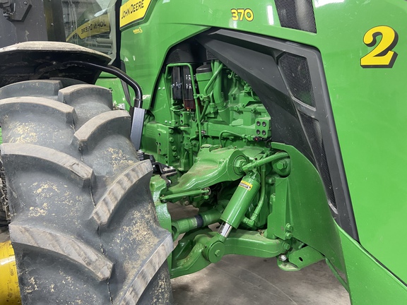 2023 John Deere 8R 370 Tractor