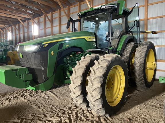 2023 John Deere 8R 370 Tractor