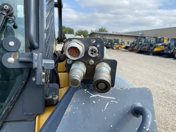 2011 John Deere 326D Skid Steer Loader