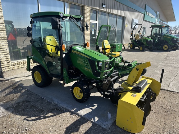 2021 John Deere 1025R Tractor Compact