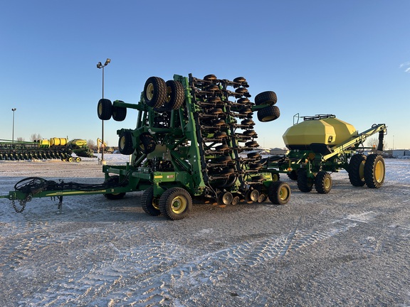 2014 John Deere 1890 Air Seeder