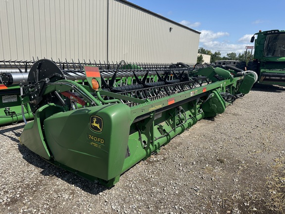 2019 John Deere 740FD Header Combine