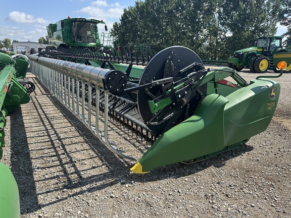 2019 John Deere 740FD Header Combine