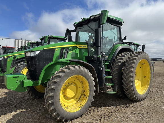 2023 John Deere 7R 250 Tractor