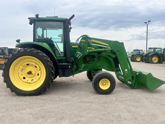 2010 John Deere 7630 Tractor