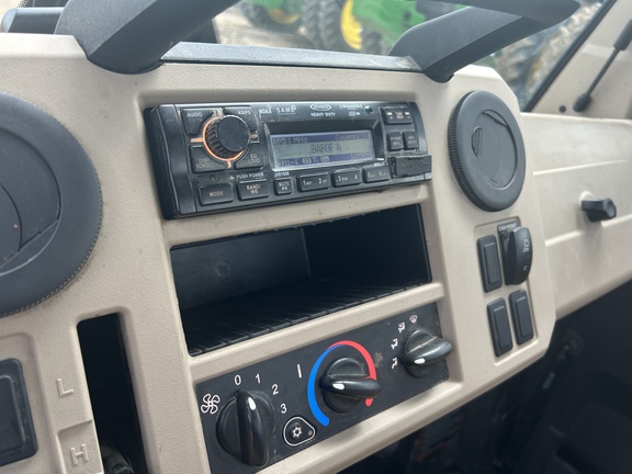 2020 John Deere XUV 835R ATV