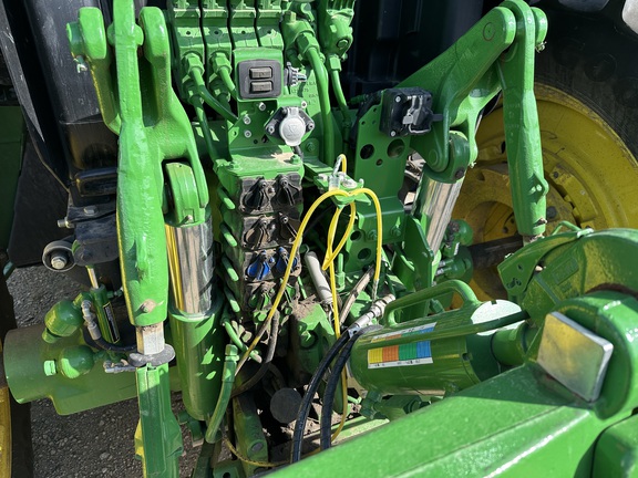 2023 John Deere 6R 175 Tractor