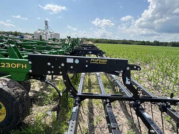 2024 John Deere 2230 Field Cultivator