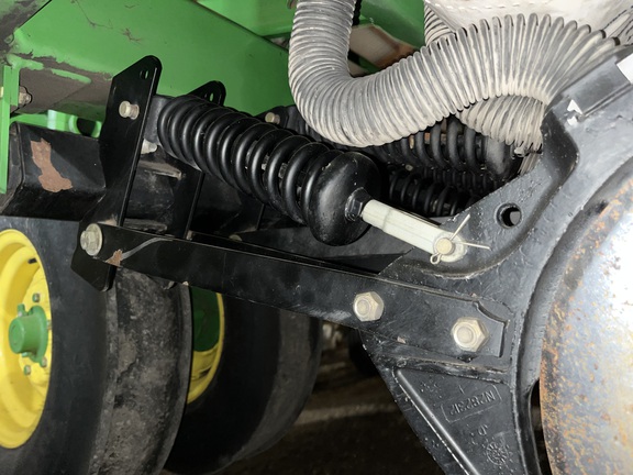 2010 John Deere 455 Drill