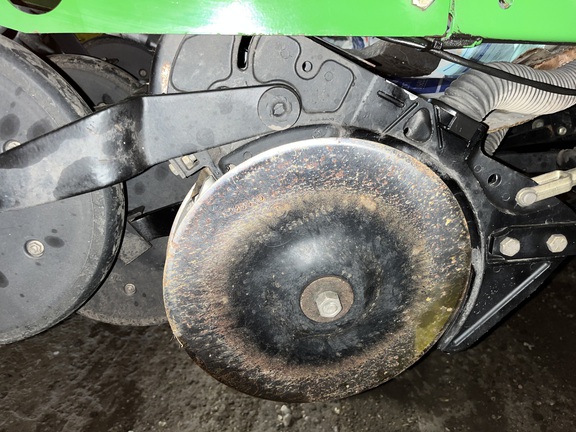 2010 John Deere 455 Drill