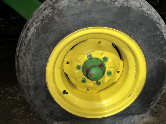 2010 John Deere 455 Drill