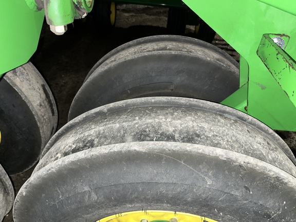 2010 John Deere 455 Drill