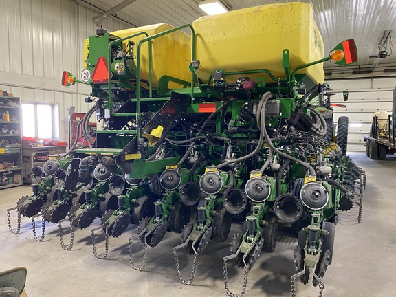 2023 John Deere DB44 Planter
