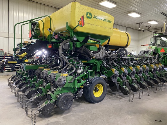 2023 John Deere DB44 Planter