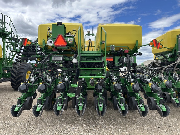 2023 John Deere DB44 Planter