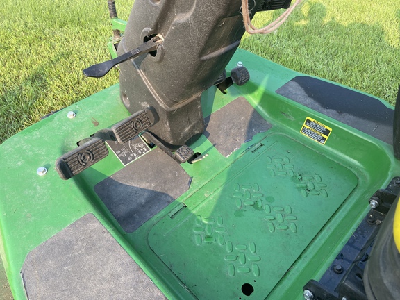 2019 John Deere 1550 Mower/Front Deck