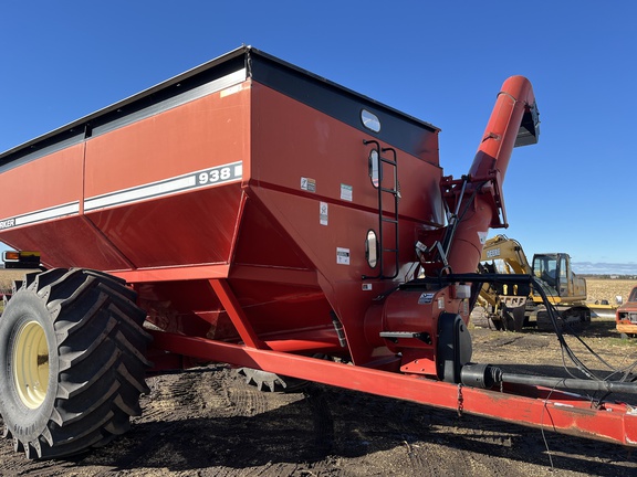 2002 Parker 938 Grain Cart