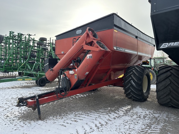 2002 Parker 938 Grain Cart
